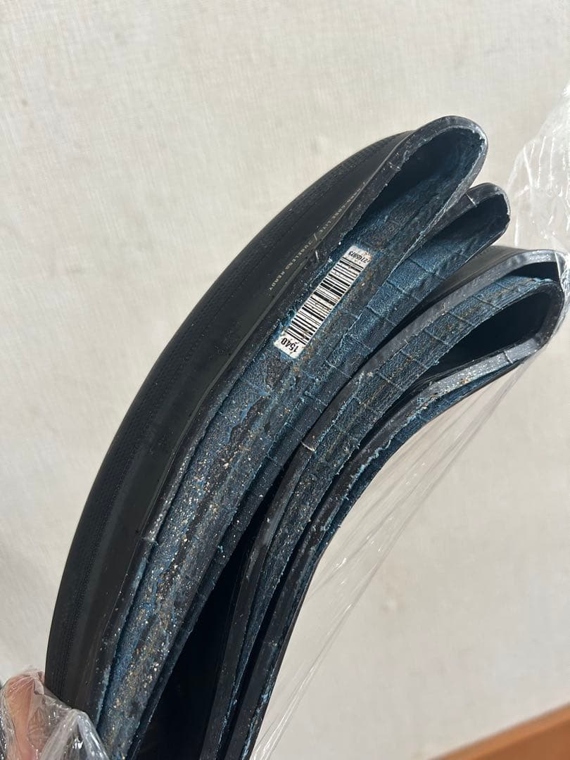 BONTRAGER R3 TLR　700×25C 2本セット