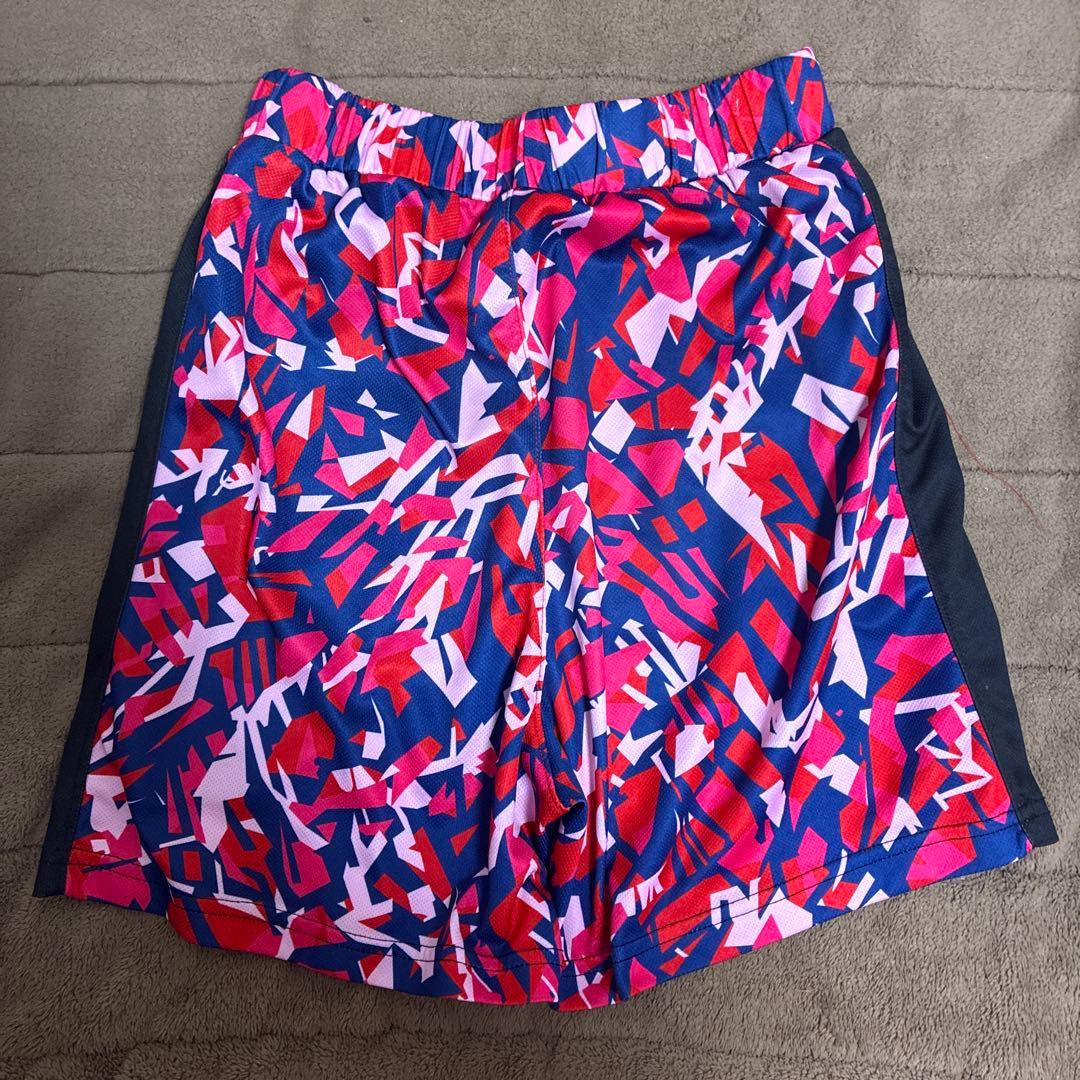 YONEX バドミントンパンツ 幾何学模様