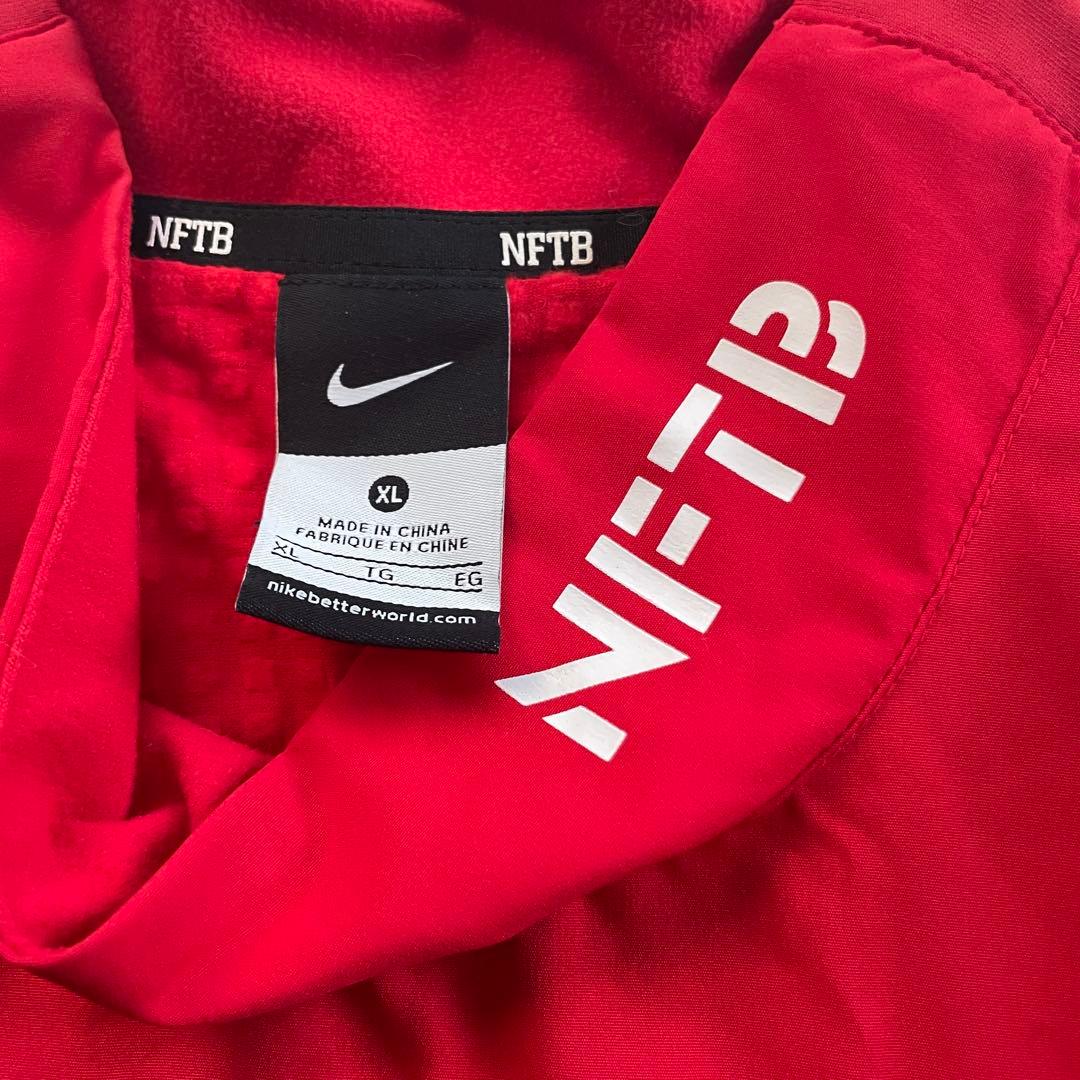 NIKE ピステ　ナイロン　上下　セットアップ　ウエア