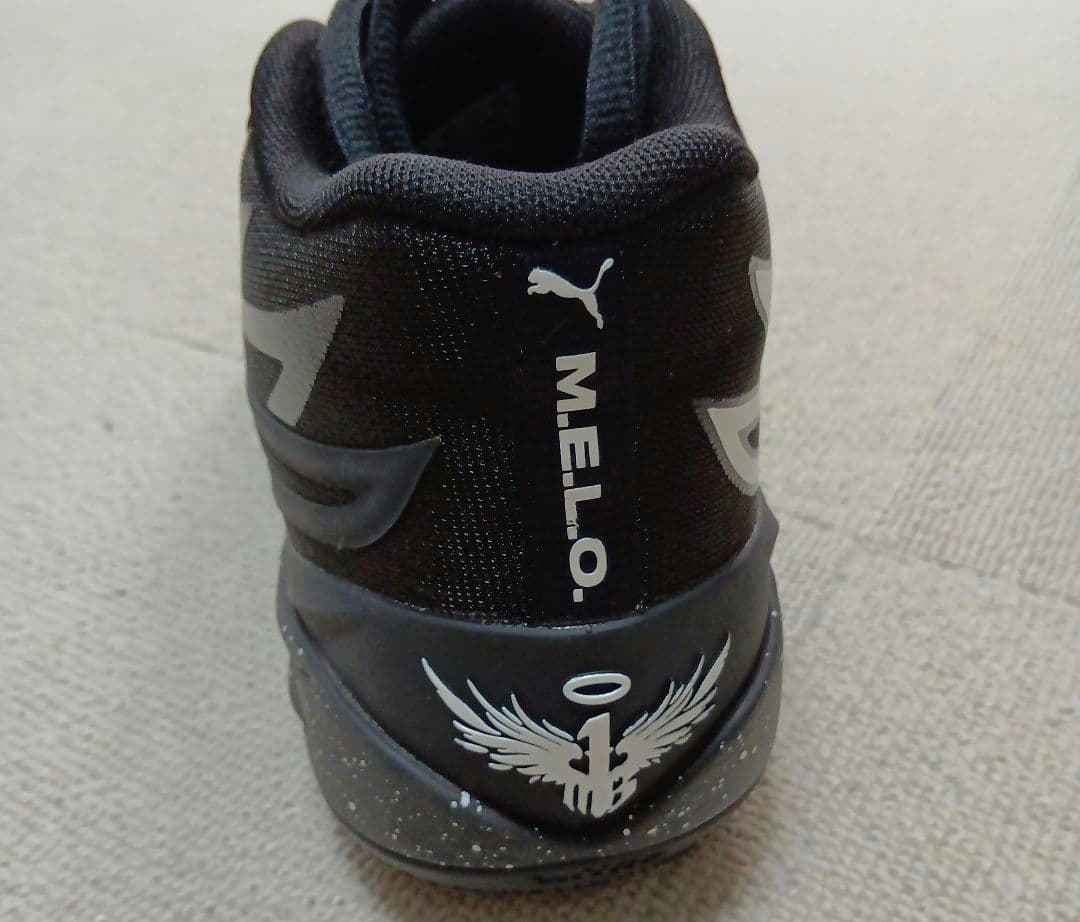超美品PUMA Melo ブラックバスケットシューズ