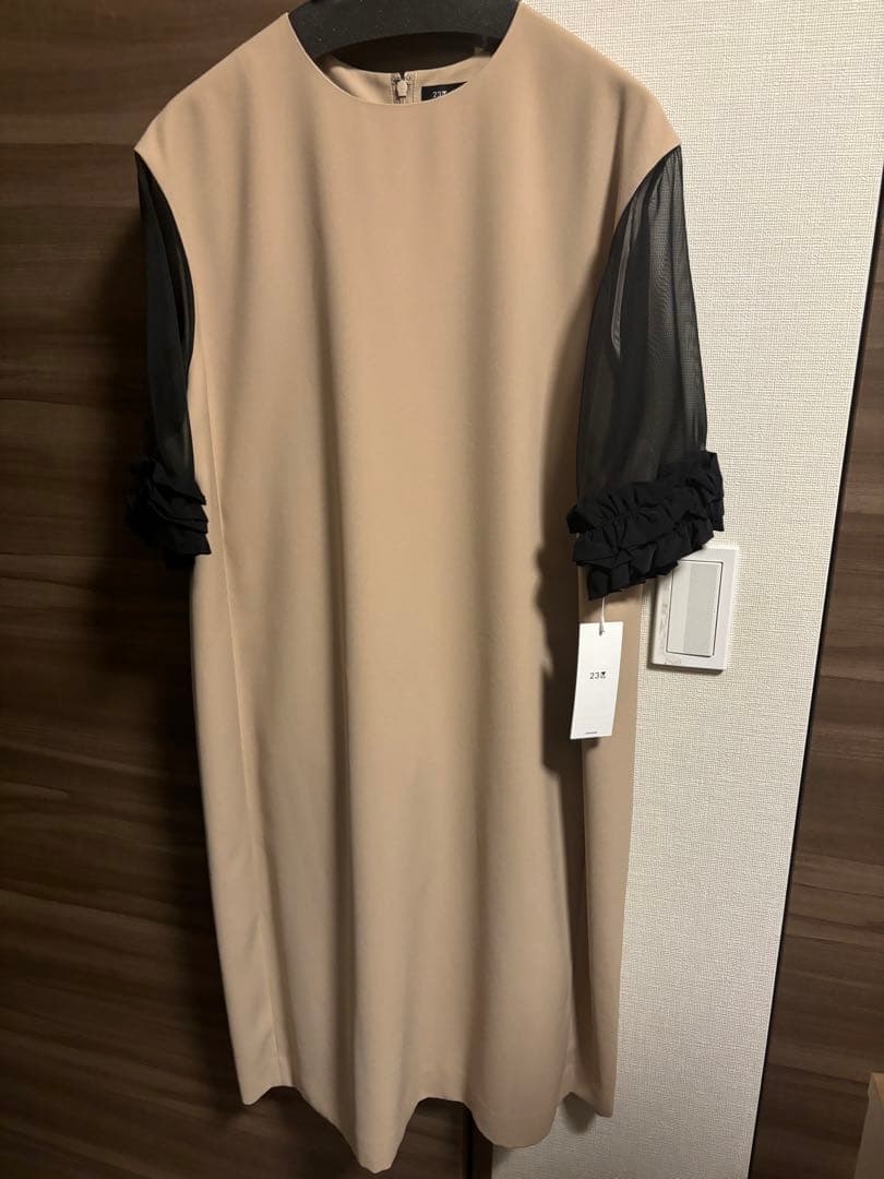 まさちゃん　新品未使用タグ付き 23区 48サイズ 上品上質ワンピースシア