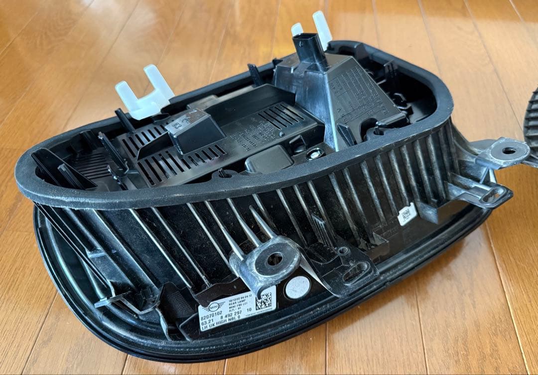 MINI F60 クロスオーバー 純正テールランプ ユニオンジャック 左右セット