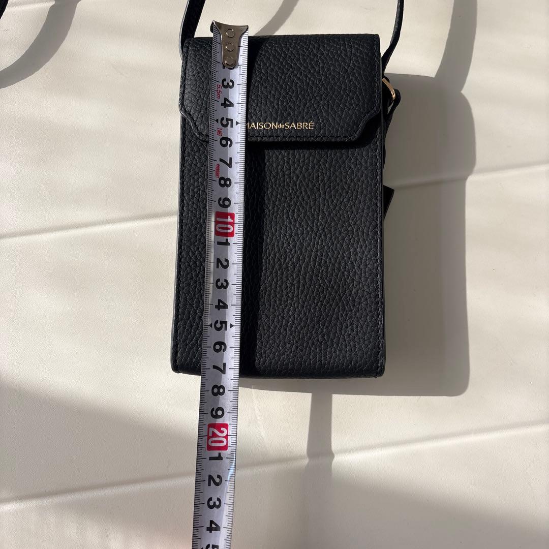 MAISON de SABRÉ 携帯ブラックショルダーバッグ