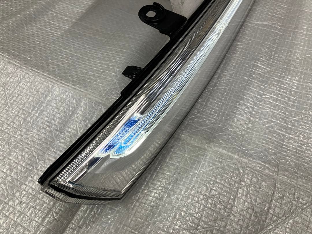 ♦︎ダイハツ★タントカスタムLA600S LEDイルミネーショングリル★ホワイト★