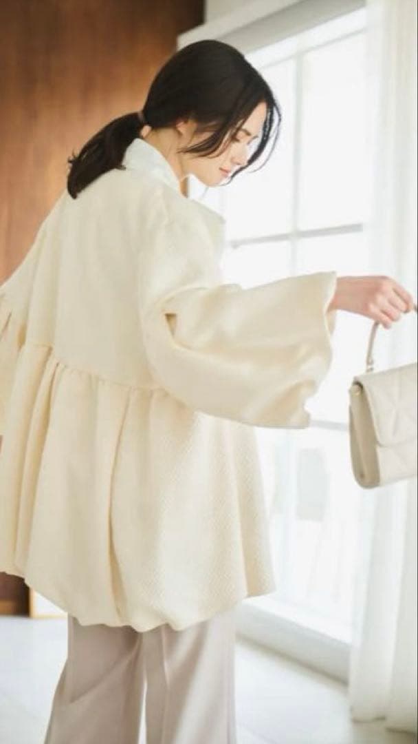 ルーニィの新品タグ付セレモニーアウター
