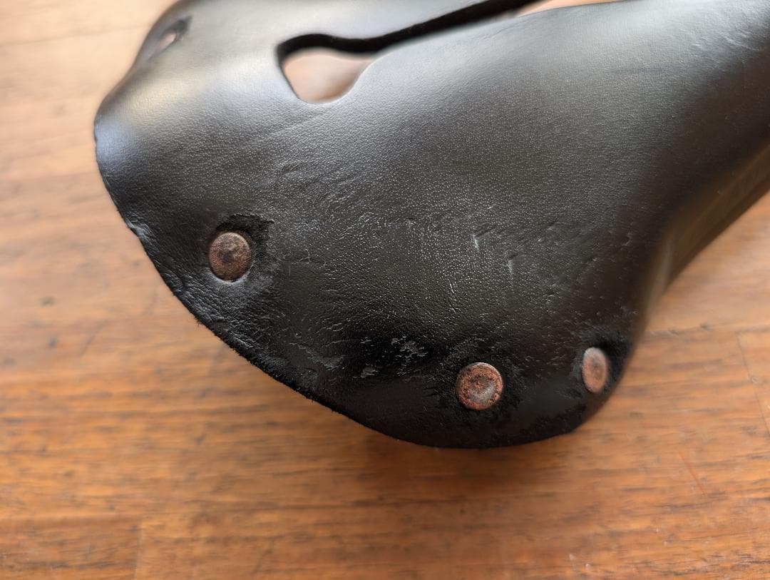 selle anatomica titanico　ブラック