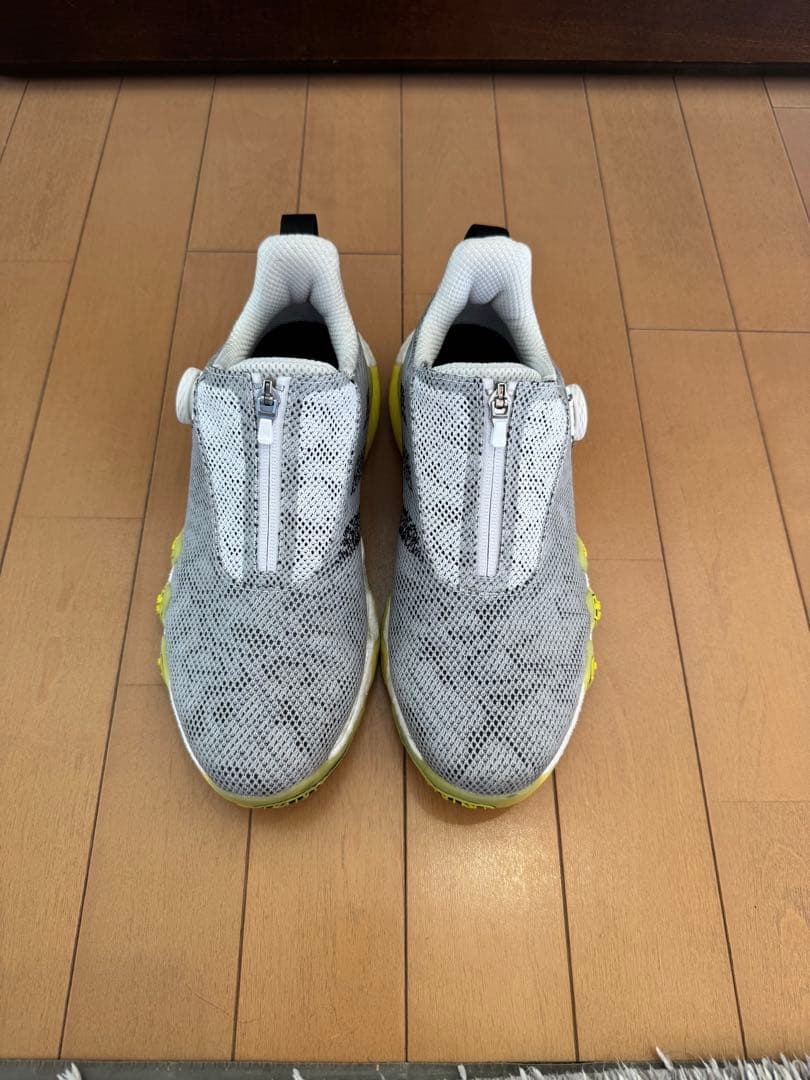 adidas スネークスキン風シューズ グレー/イエロー