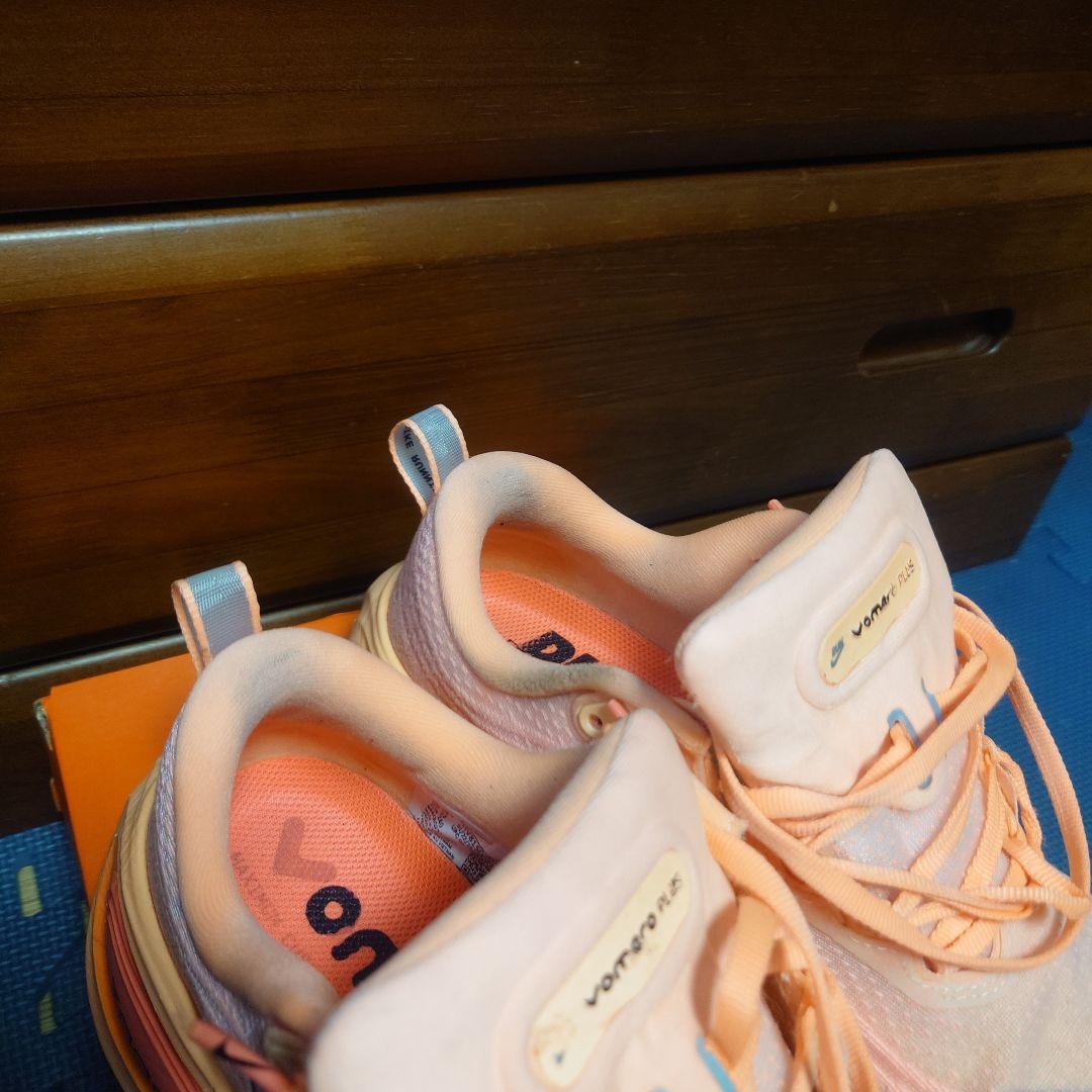 NIKE　ボメロプラス