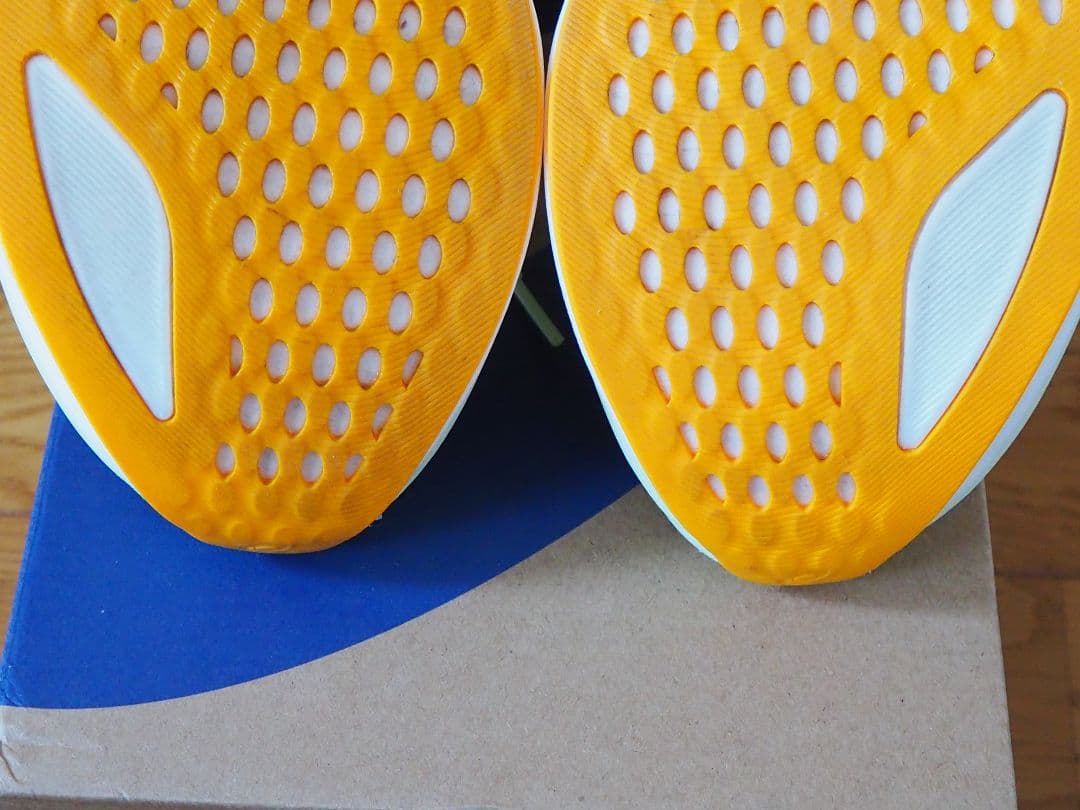 ASICS MAGIC SPEED 4 サイズ25.5cm