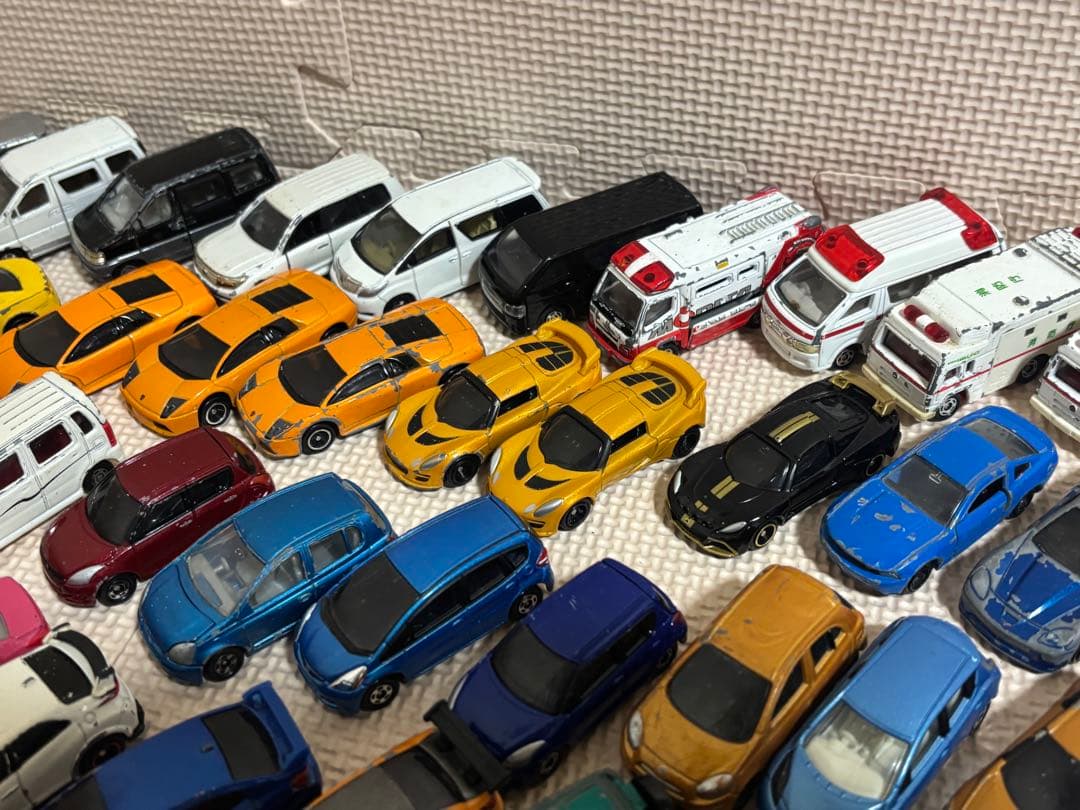 トミカ　まとめ売り　100台
