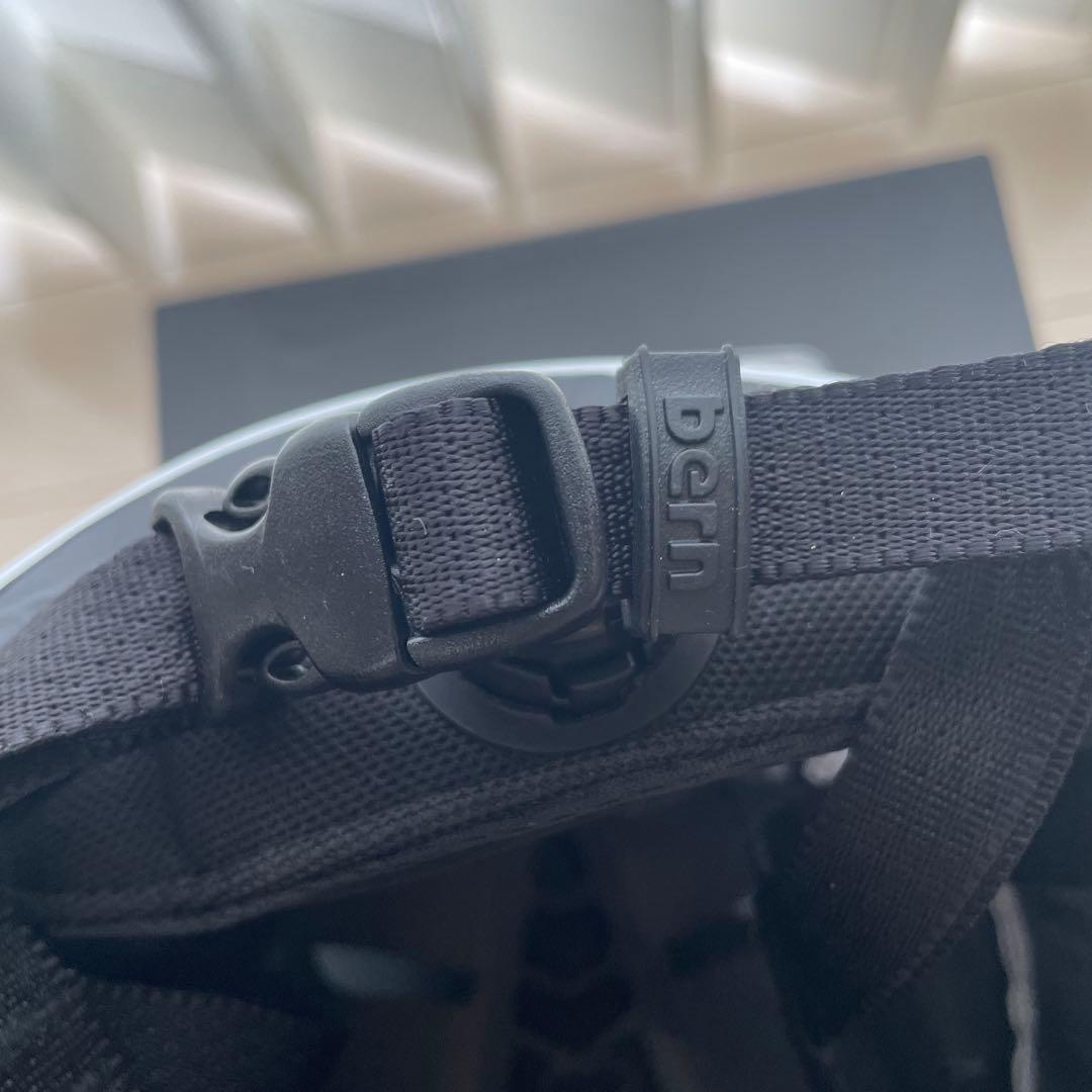bern ALLSTON ZIP MOLD S-M バイザーヘルメット ホワイト