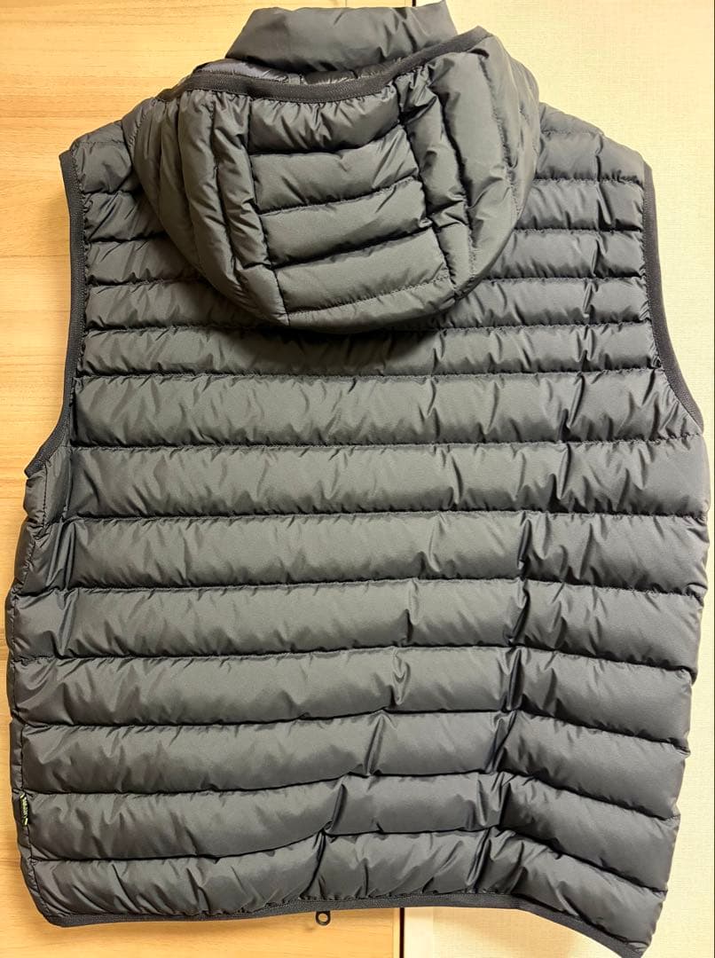 新品未使用CAPE HORN ブラック ダウンベスト L