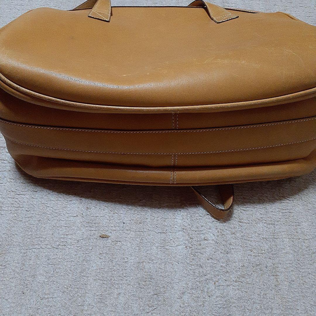FENDIキャメル色レザー バッグ