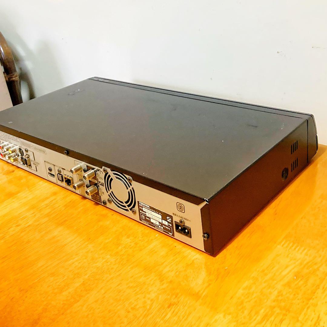 TOSHIBA 東芝　REGZA HDD搭載ハイビジョンDVDレコーダー