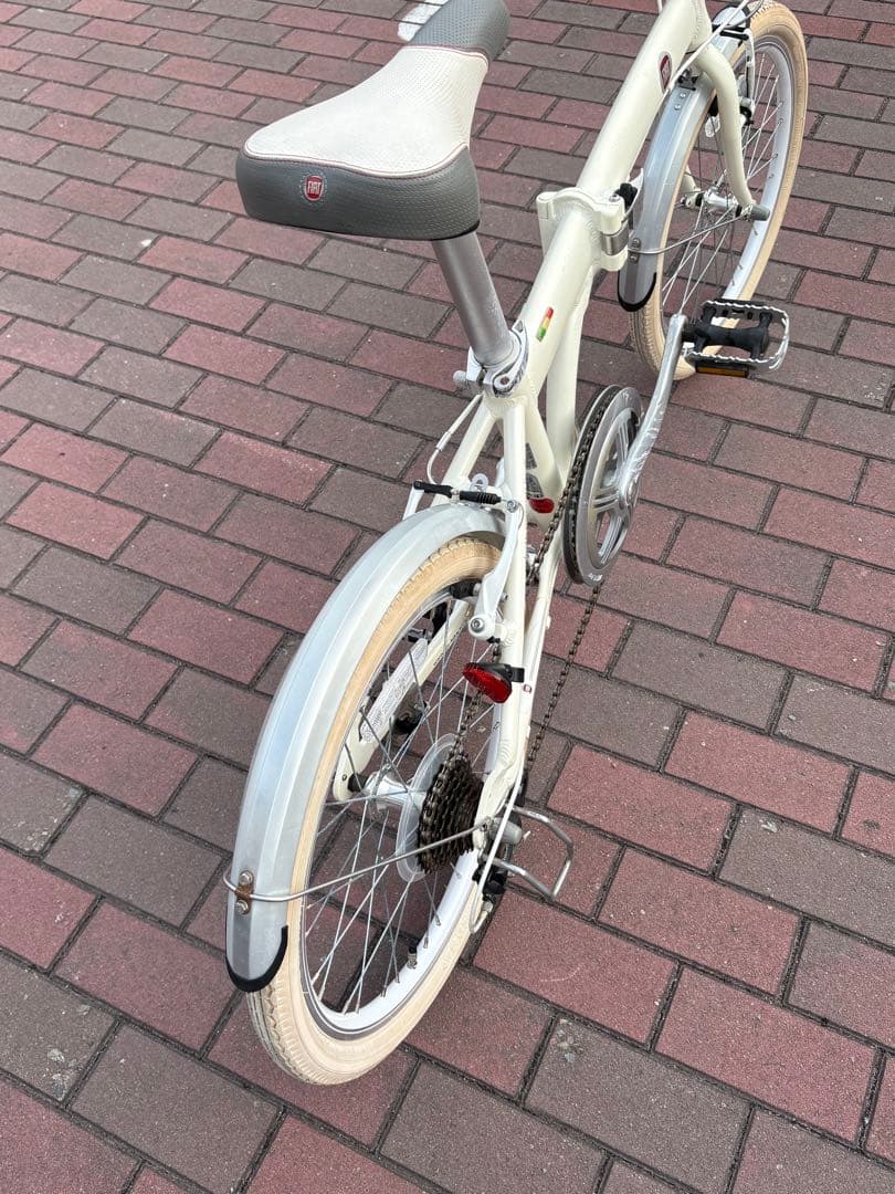 「フィアット」軽量折り畳み自転車(20㌅)お届け出来ます。お引き取り大歓迎。