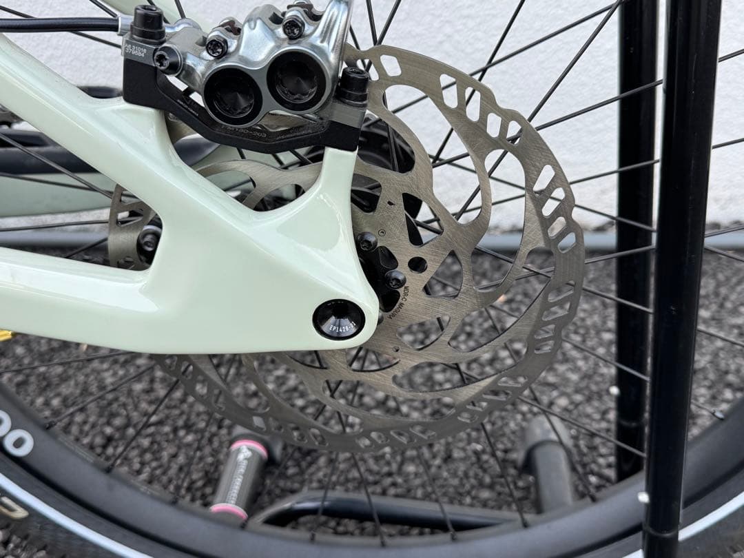 Canyon Stitched CFR Trial(中古、ペダル付)