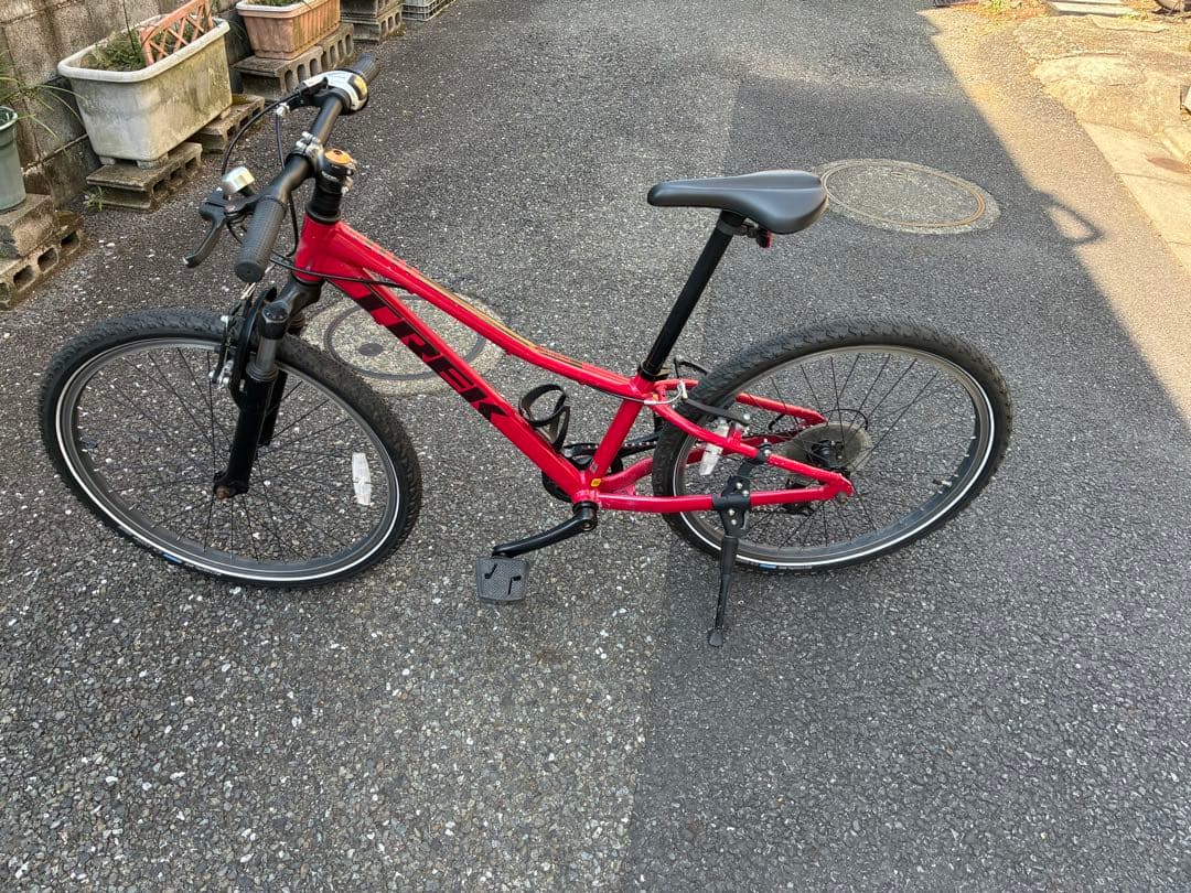 トレック　子ども用自転車　Precaliber 24 8-Speed 前モデル