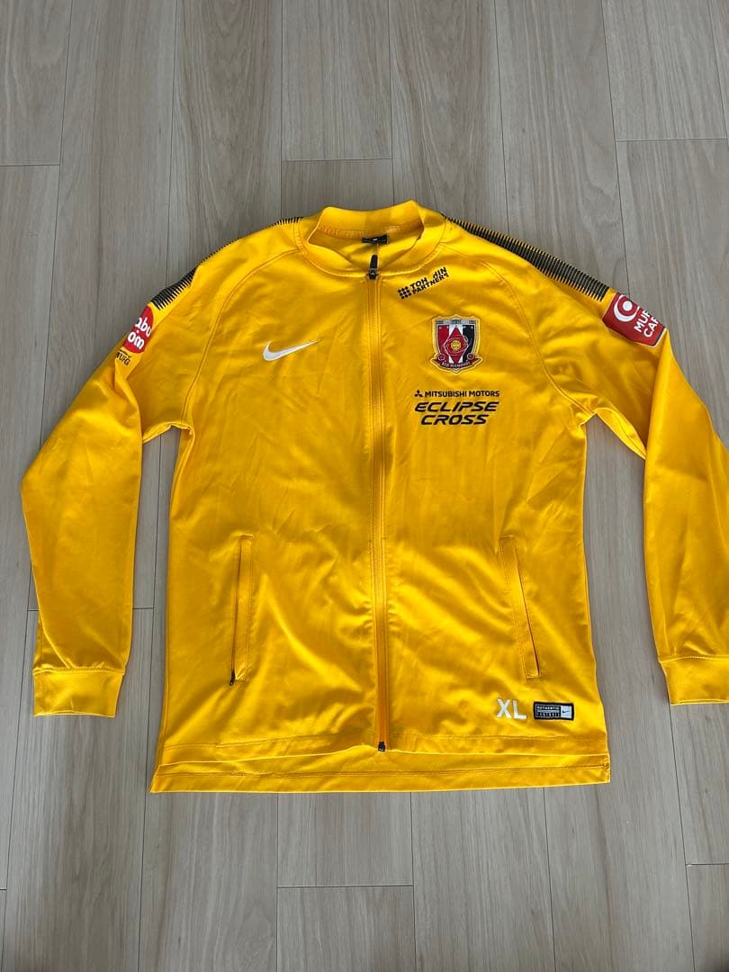浦和レッズ　ジャージ上下　XL