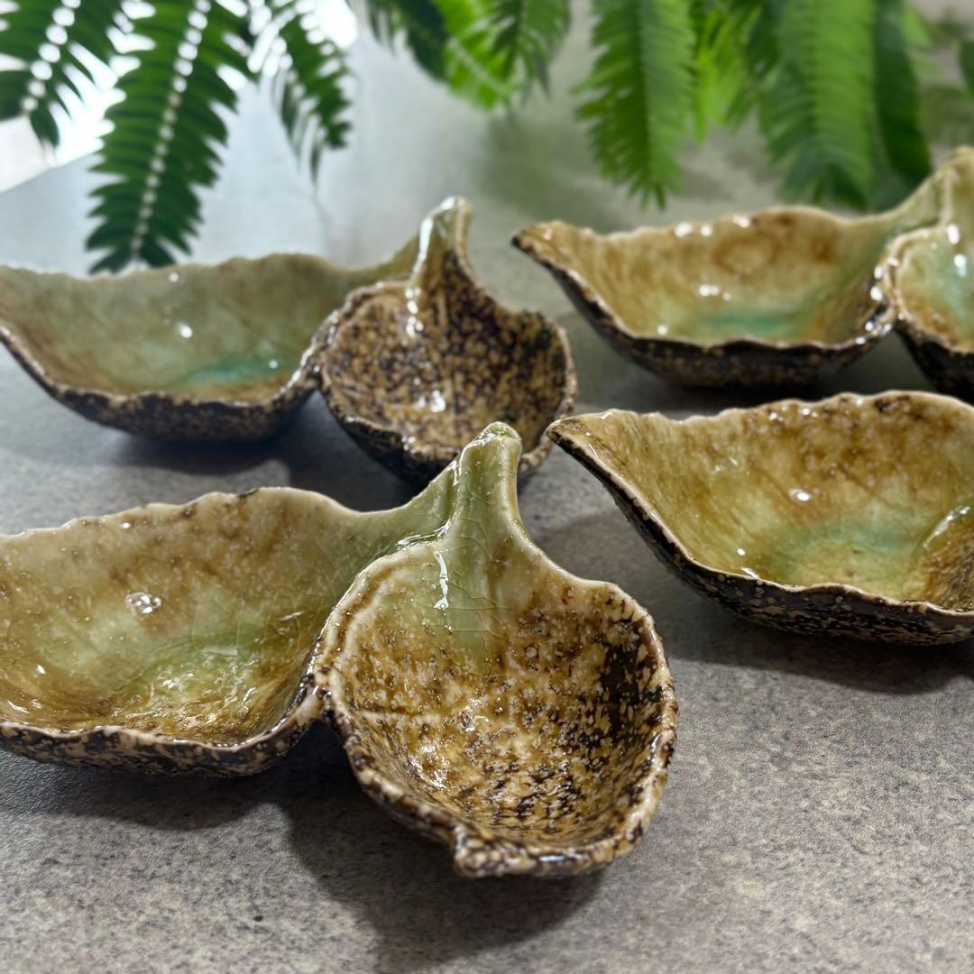 美濃焼　葉っぱの小鉢　4個セット　二口小鉢　薬味皿　小皿　食器　作家　茶緑　3a