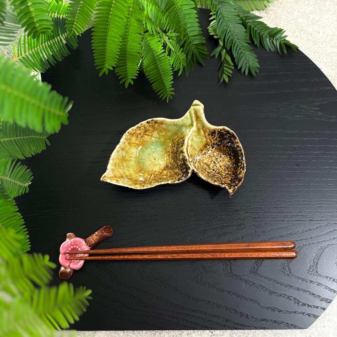 美濃焼　葉っぱの小鉢　4個セット　二口小鉢　薬味皿　小皿　食器　作家　茶緑　3a