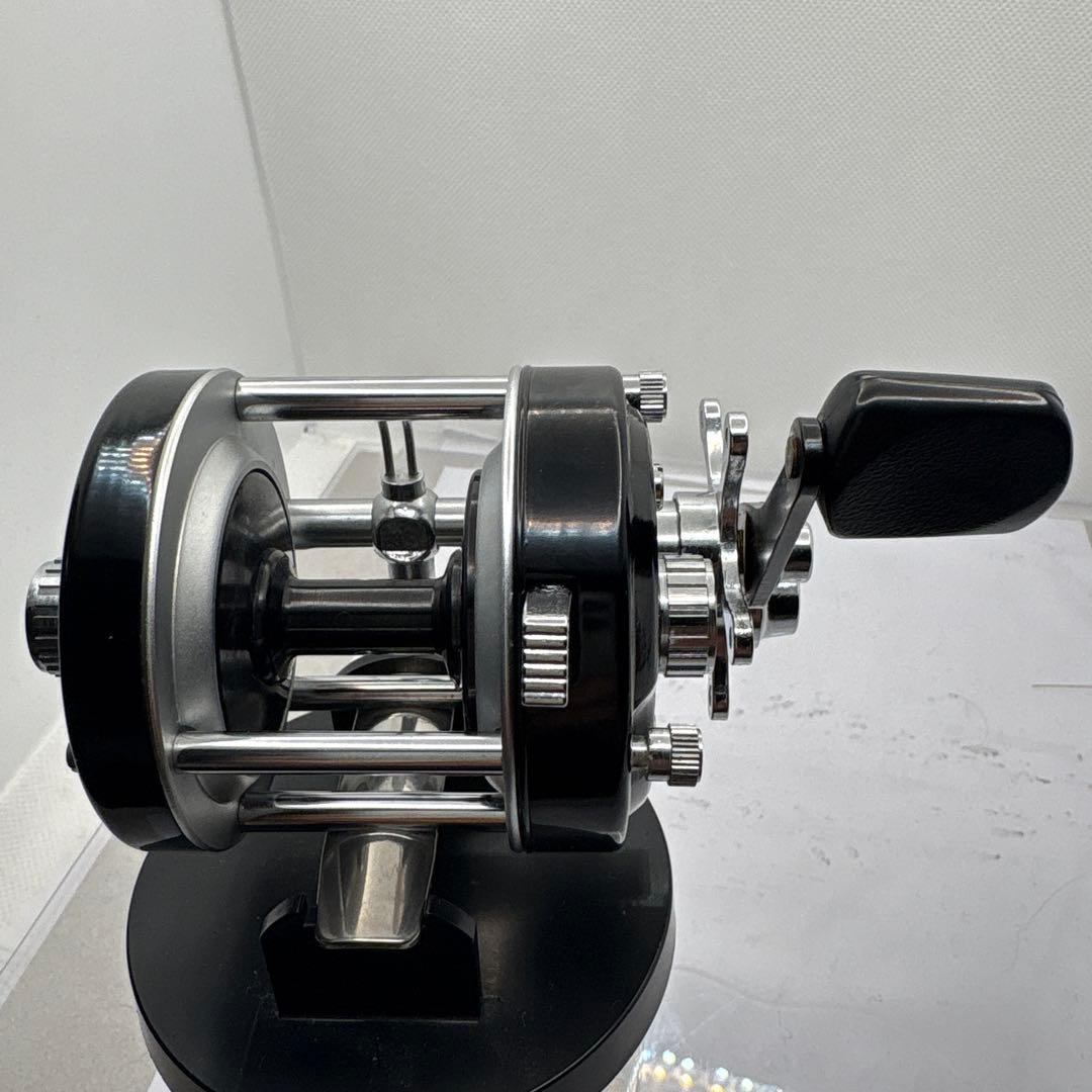 Daiwa ミリオネア3Ｈベイトリール 専用袋付き