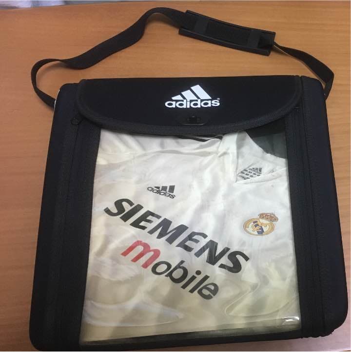 SIMENS mobile アディダス スポーツウェアセット