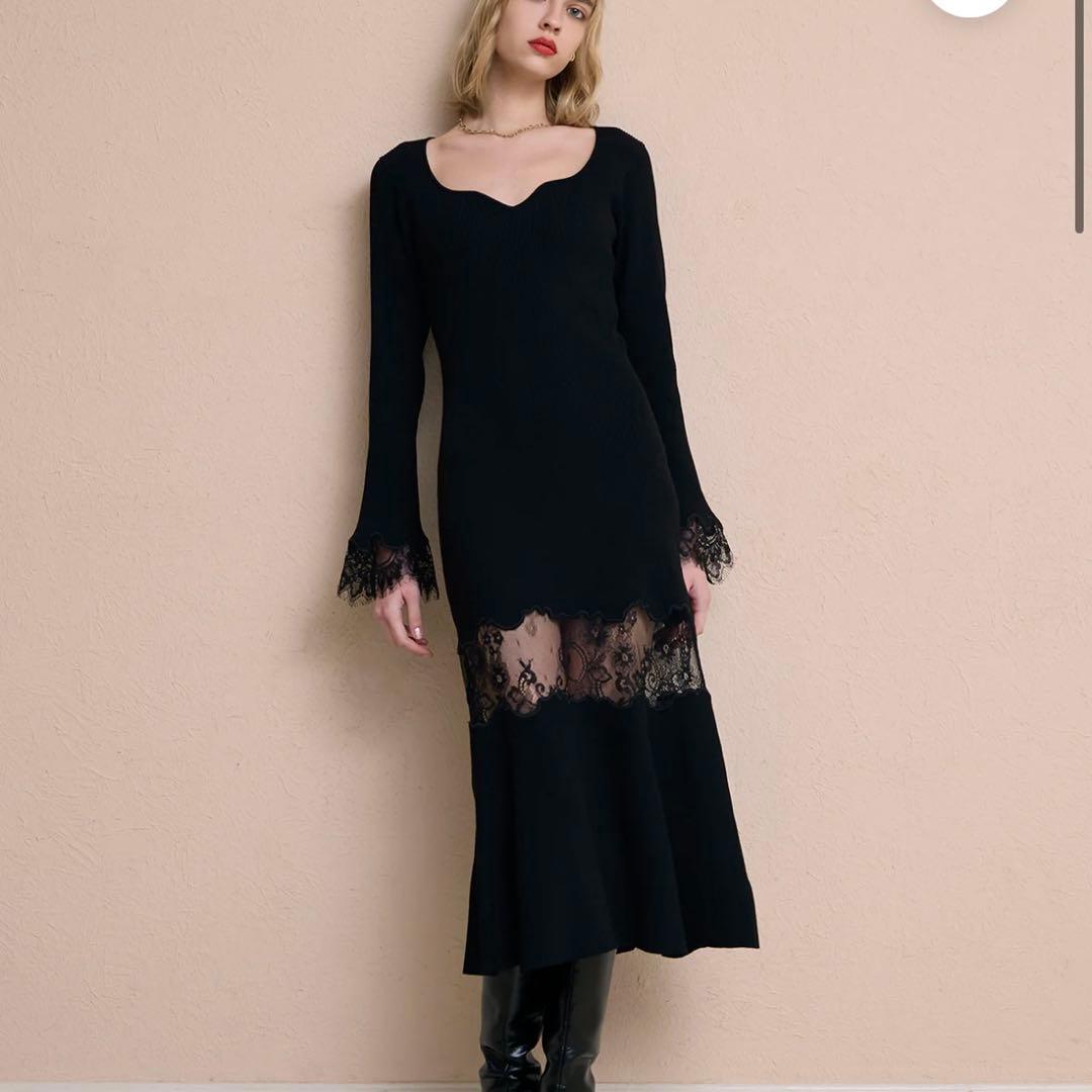 タグ付き新品　レーストリムHeart neckニットワンピース