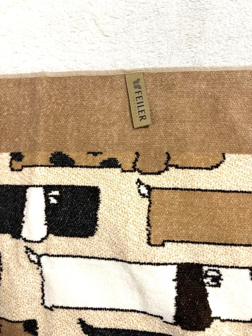 ♡新品♡フェイラー　フェイスタオル　DOGS 犬　ドッグ　ダックス　ハンカチ