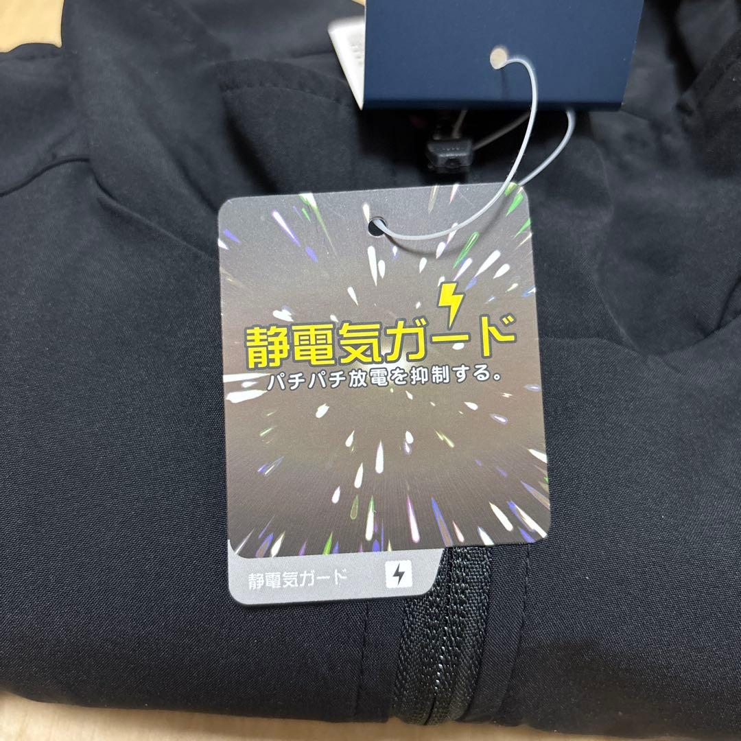新品・未使用 YONEX ウォームアップジャケット XO ブラック 薄手 大きめ