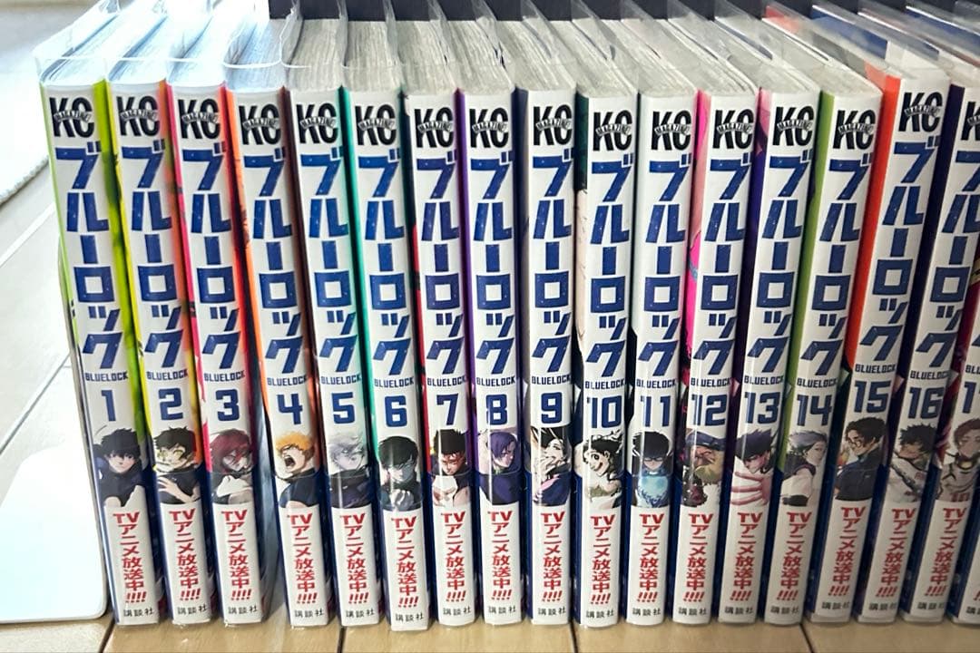 ブルーロック 1-26巻&エピ凪1-4巻&キャラブック&映画特典2冊