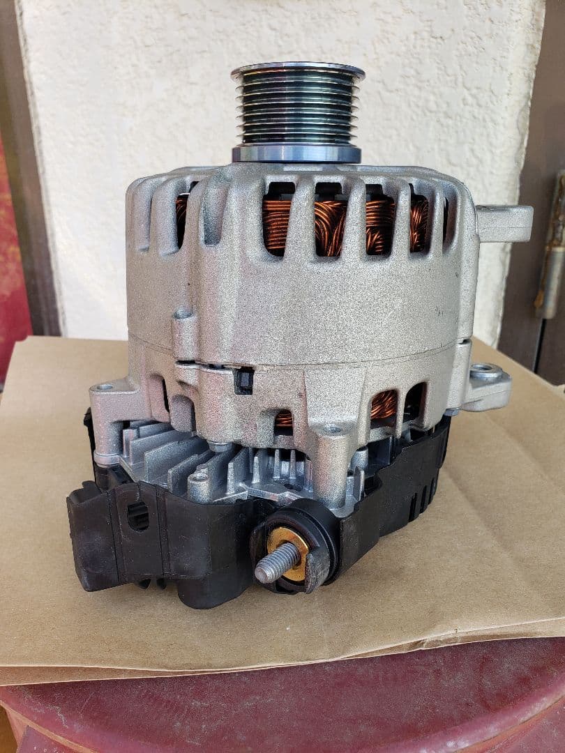 エクストレイル DBA-T32 オルタネーター　　日産　ニッサンパーツ