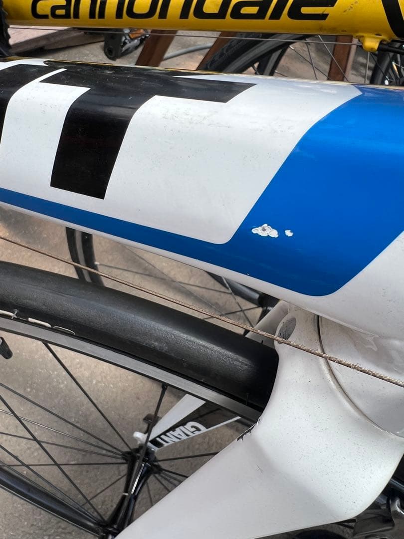 ロードバイク　GIANT DEFY 0 ジャイアント　DEFY 0