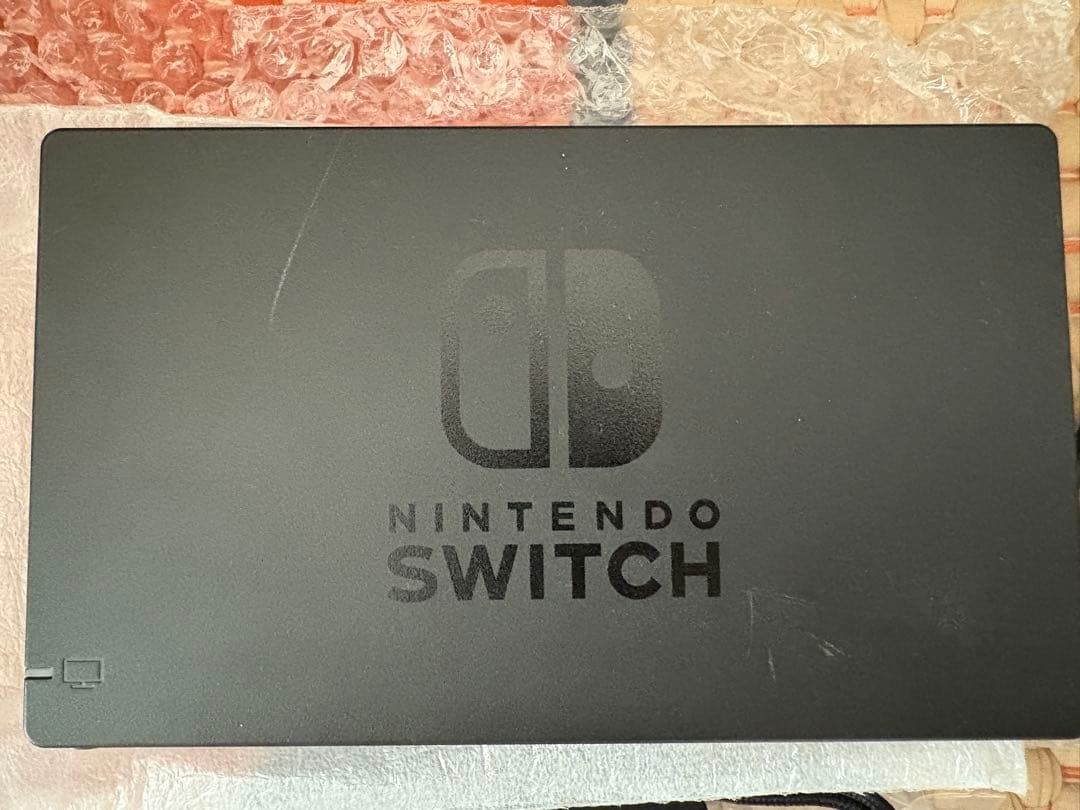 Nintendo Switch 本体 ネオンブルー/レッド　ニンテンドースイッチ