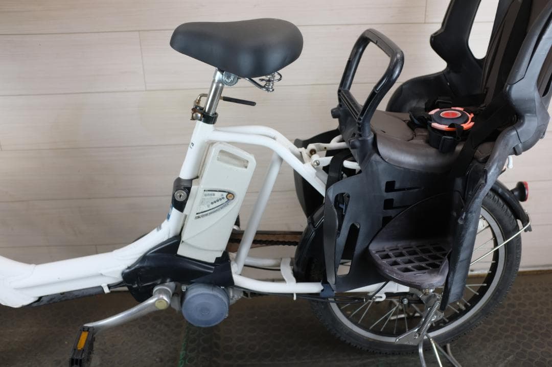 k*3様 パナソニック ギュット　20インチ　3段　8.9Ah（5点灯）充電器あ