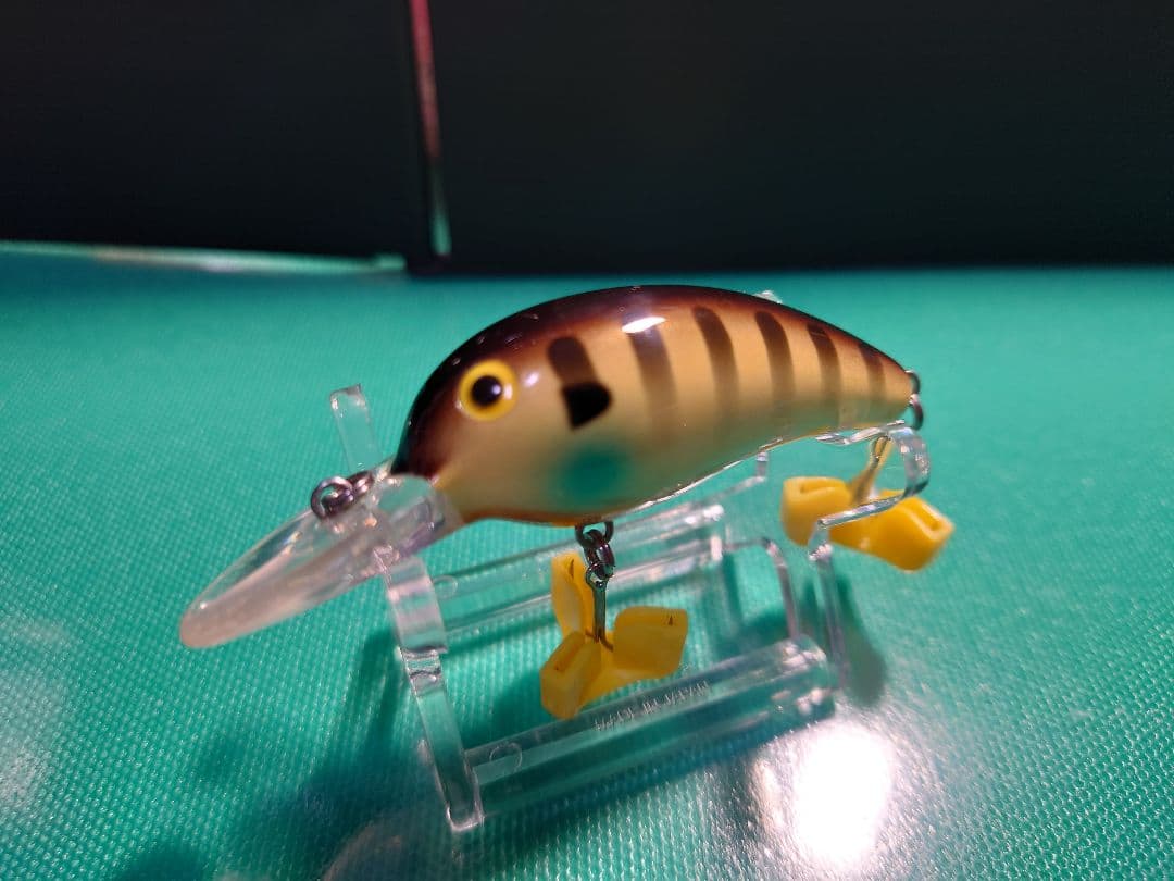 バスルアーいろいろセット売りです ２２コ＋サービスルアー３コ計２５コセット売り。