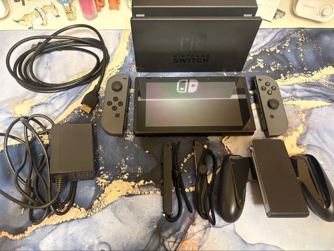 【未使用に近い】バッテリー強化版　Nintendo Switch スイッチ本体