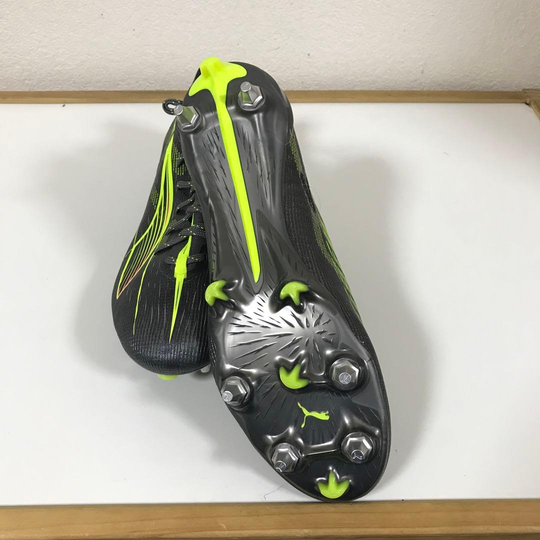 新品・タグ付き　プーマメンズサッカースパイク