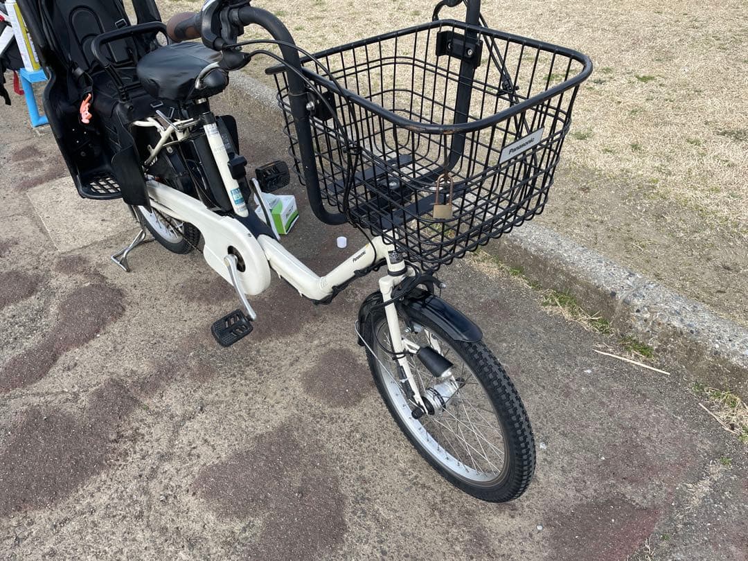 電動アシスト自転車 チャイルドシート付き ホワイト　ギュットMINI DX