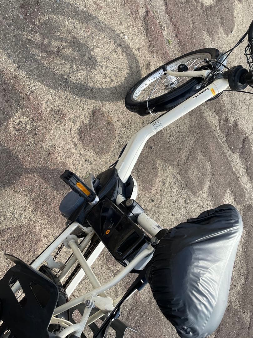 電動アシスト自転車 チャイルドシート付き ホワイト　ギュットMINI DX