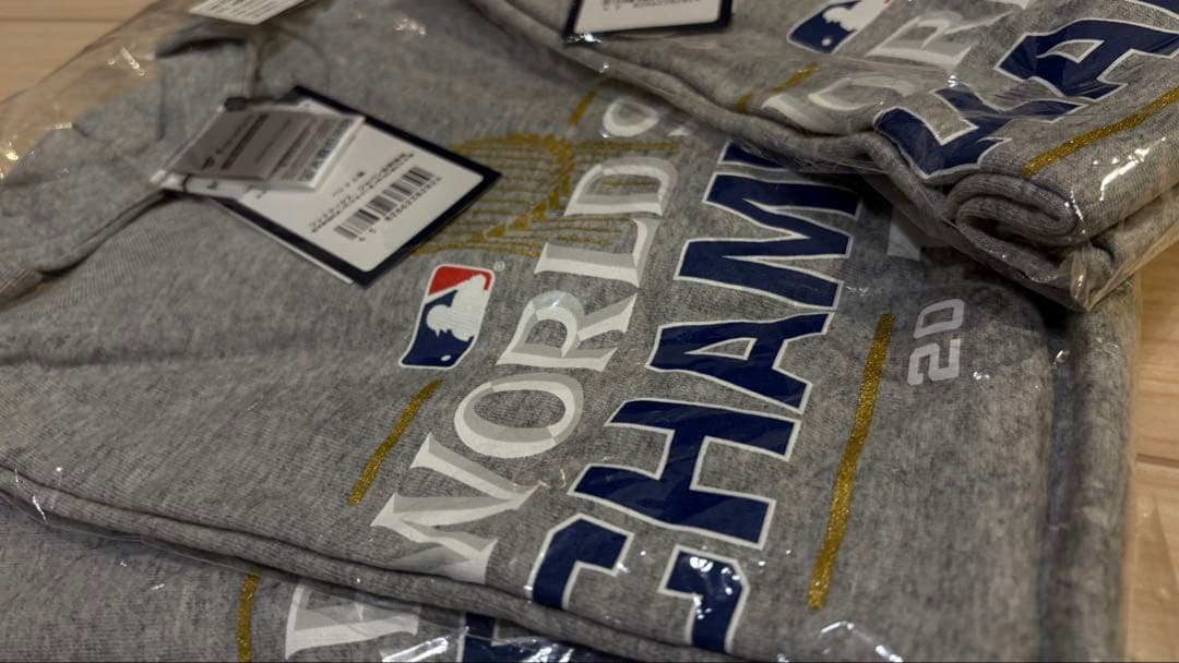 【MLB公式】ドジャース ワールドシリーズ 優勝記念Tシャツ（Mサイズ）
