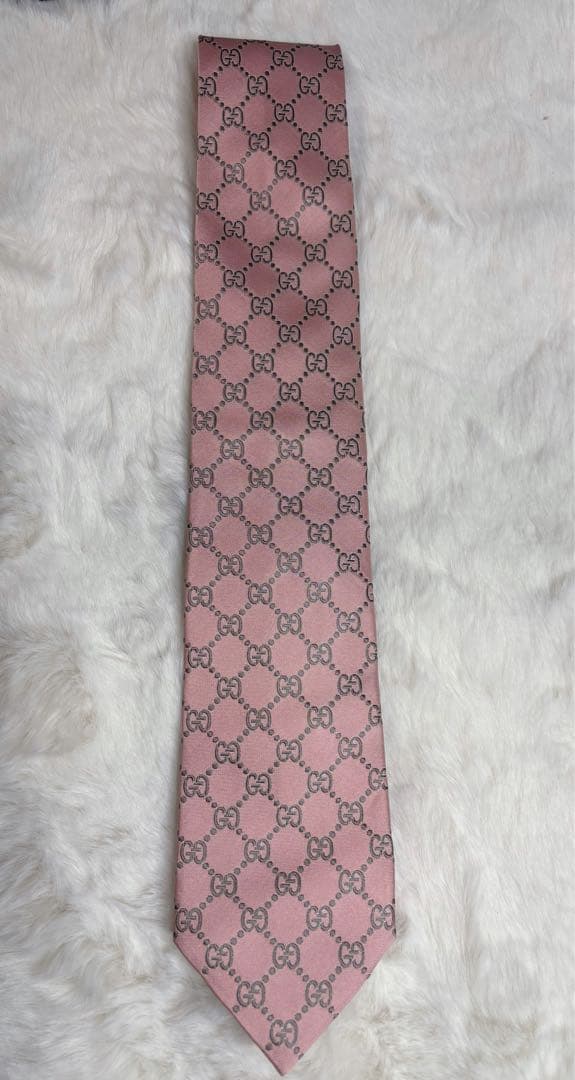 GUCCI ピンク GGパターン ネクタイ
