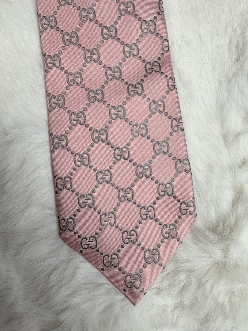 GUCCI ピンク GGパターン ネクタイ
