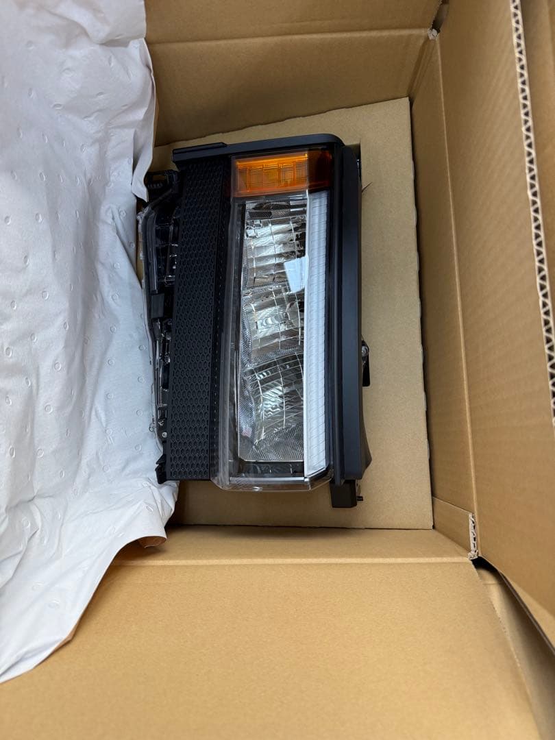ランクル250 VX 純正角目ヘッドライト