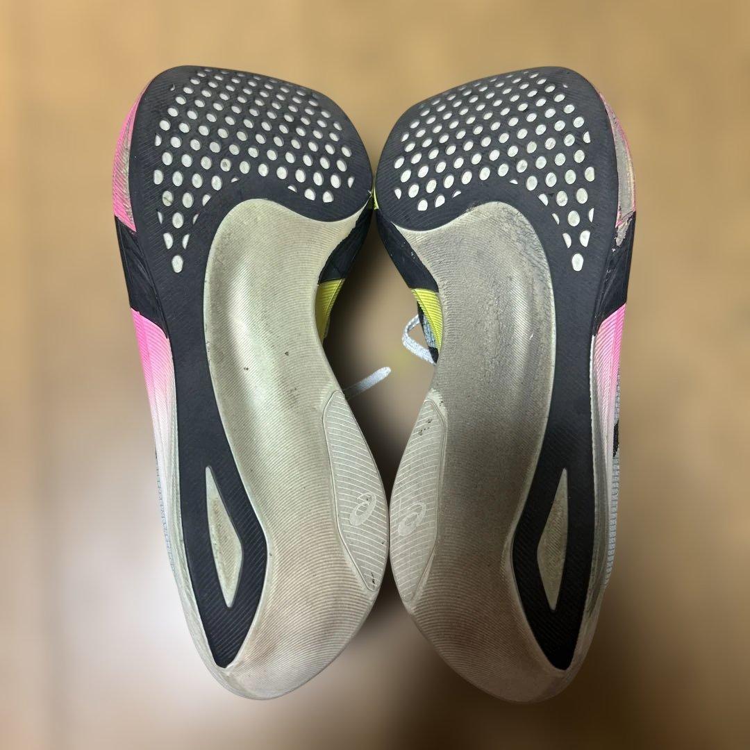 ASICS メタスピードエッジパリ