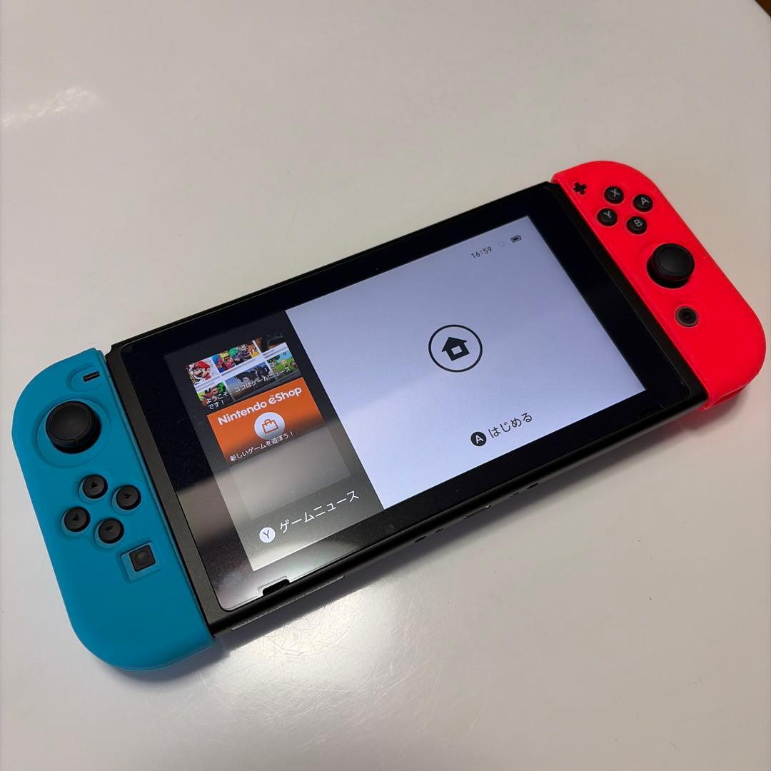 ニンテンドー　【switch】 本体　ハンドル付