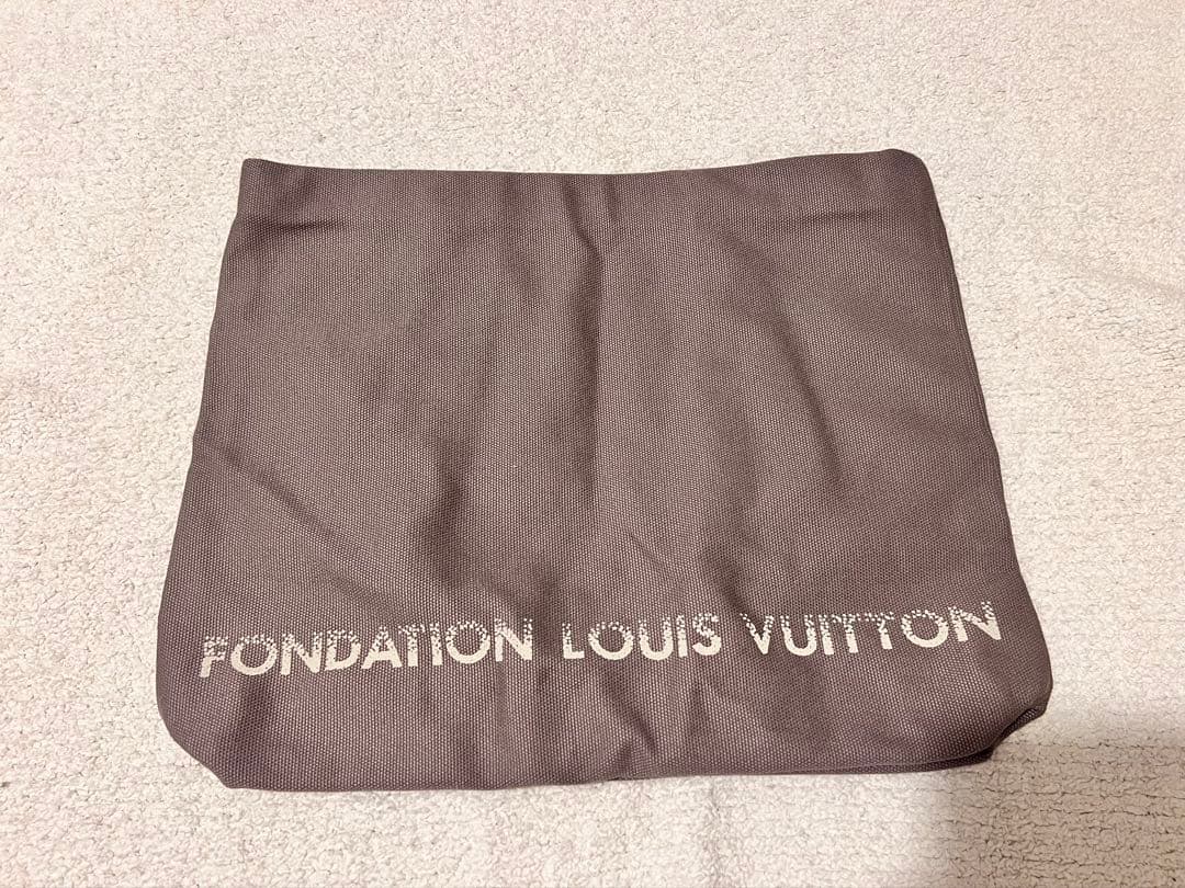 LOUIS VUITTON FONDATION トートバッグ