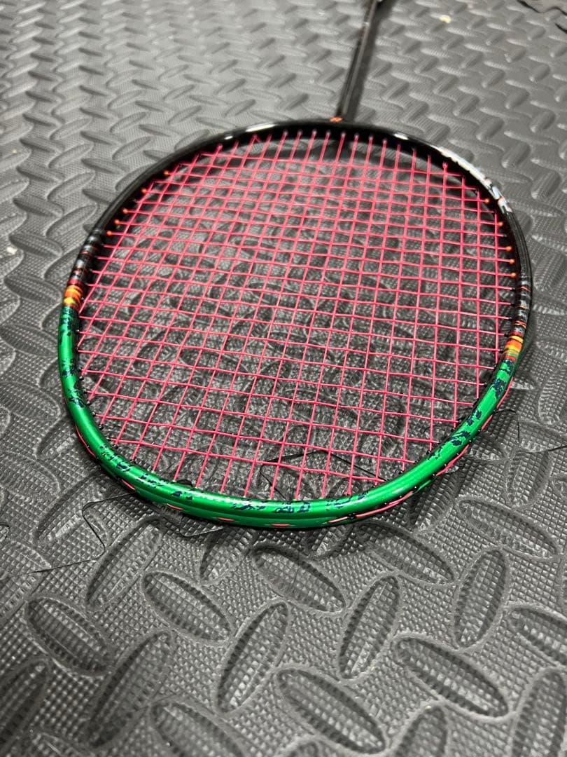 【YONEX】美品 アストロクス99pro 4ug5 3世代