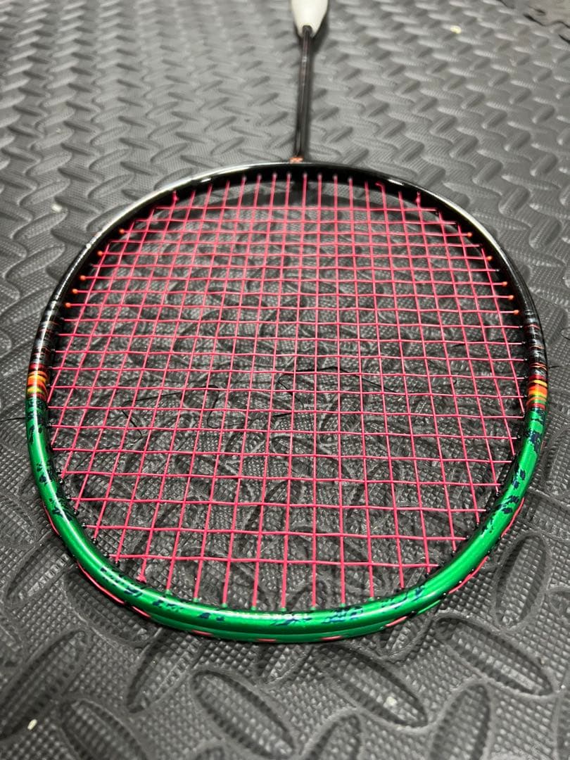 【YONEX】美品 アストロクス99pro 4ug5 3世代