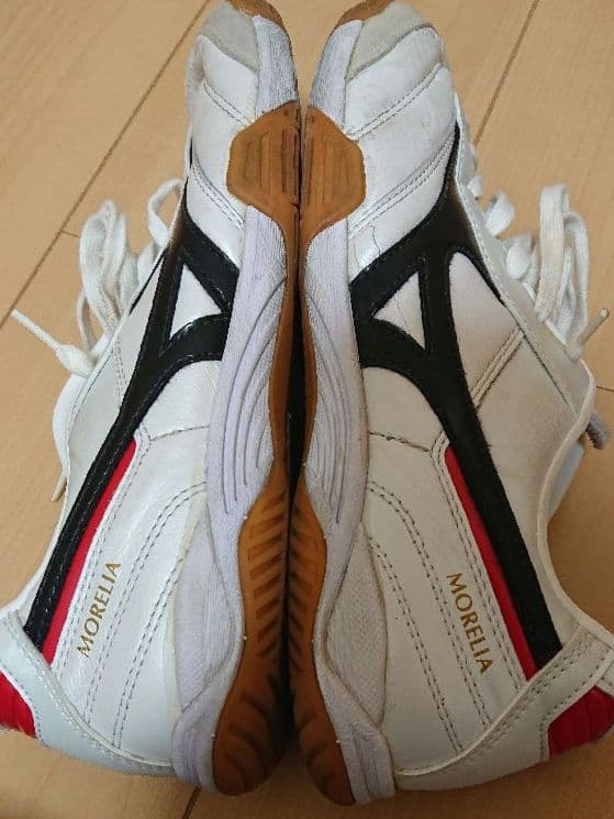 Mizuno Moreliaのフットサルシューズ2足セット