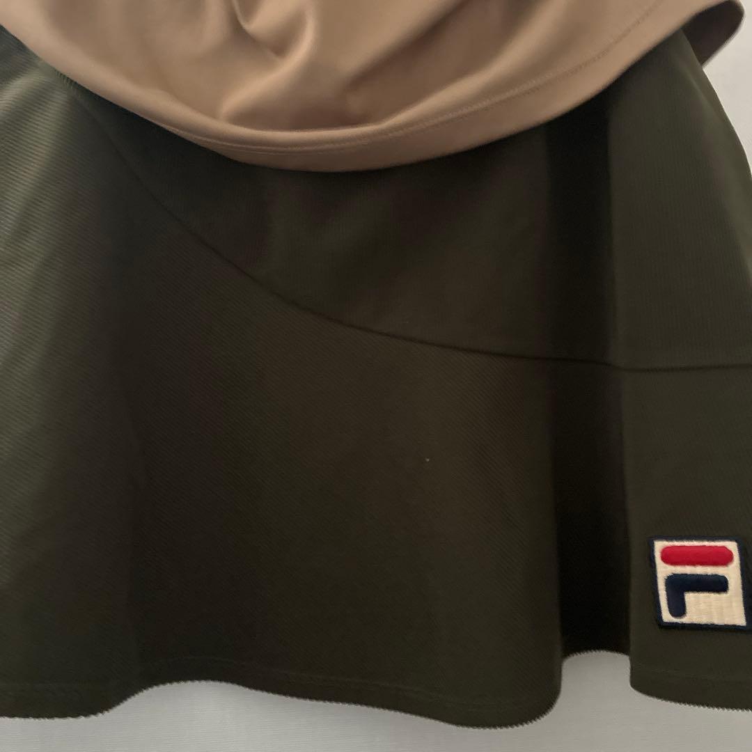 フィラ　落ち着きカラーのセットアップ